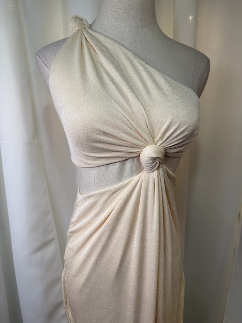 NWT MISHA ‘Arden’ Knotted One-Shoulder Midi Dress in “Pearl” / Cream Size 4 - Picture 6 of 16